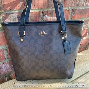 Coach two-tone shoulder bag